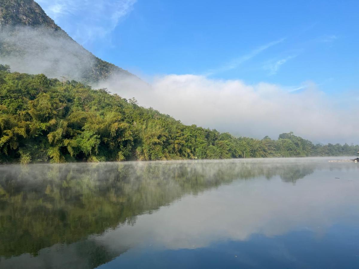 Phu Naphat Resort Tha Kradan Luaran gambar