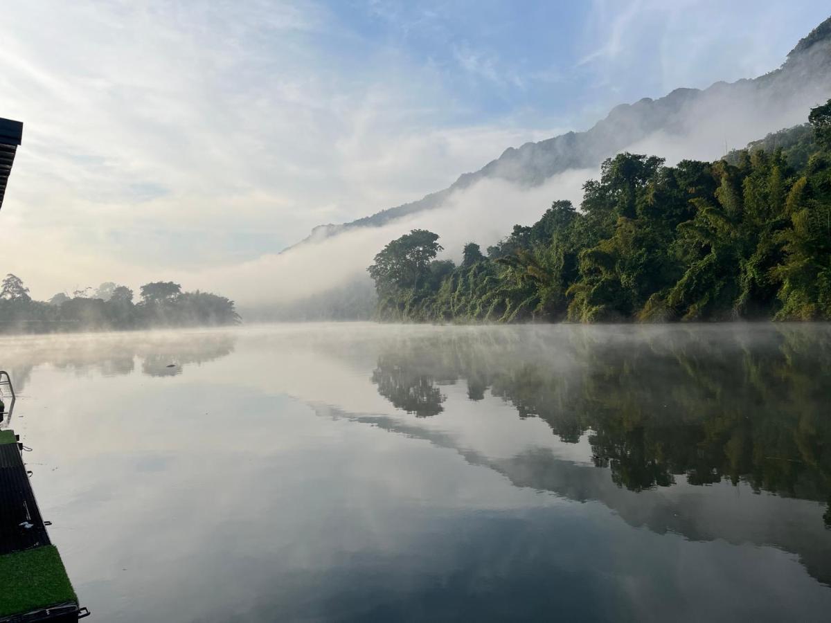 Phu Naphat Resort Tha Kradan Luaran gambar