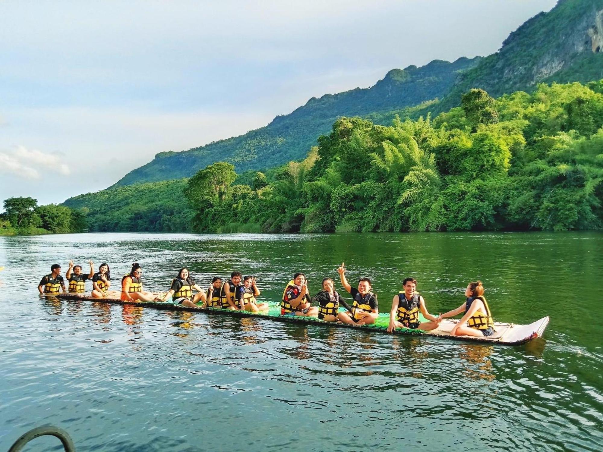 Phu Naphat Resort Tha Kradan Luaran gambar